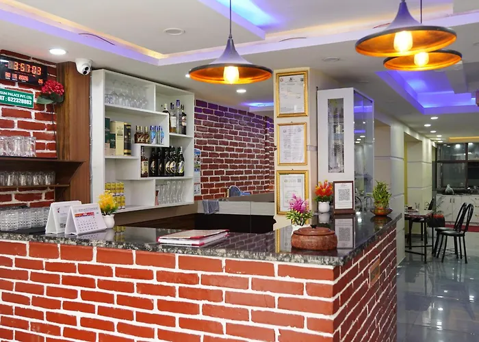 酒店 Kusum Palace *